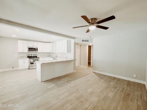 2221 27th St, Phoenix AZ 85008-4924 exterior