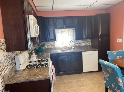 25 Columbus Ave, Belleville NJ 07109-2018 exterior