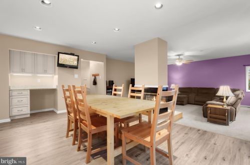 9757 Polished Stone, Columbia MD 21046-2802 exterior