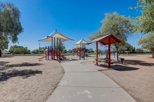 3901 Carol Ann Way, Phoenix AZ 85032-4057 exterior