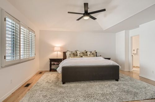 27 Glenmoor Dr, Englewood CO 80113-7115 exterior