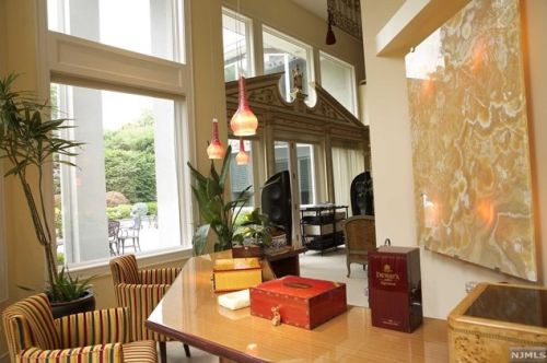 354 Madison Ave, Cresskill NJ 07626-1338 exterior