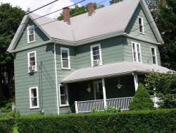 19 Pennsylvania Ave, Newton, MA 02464-1322