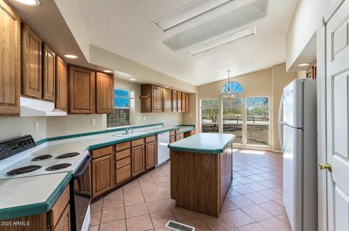 37408 20th St, Phoenix AZ  85086-9211 exterior