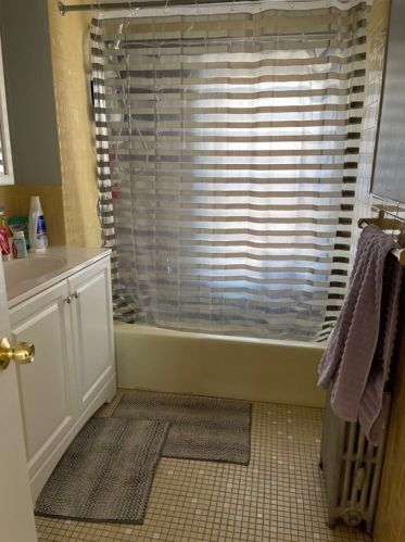 83 Houghton St, Worcester MA 01604-3823 exterior