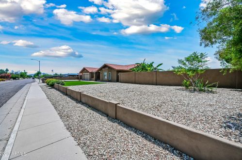 16030 43rd St, Phoenix AZ  85032-4126 exterior