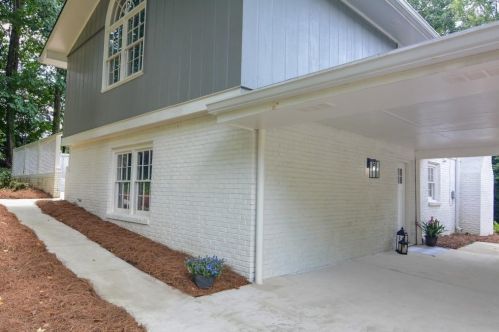 2420 Leisure Lake Dr, Atlanta GA  30338-5319 exterior