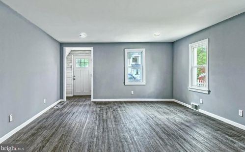 711 Columbia Blvd, West Deptford NJ  08063-1307 exterior