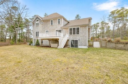 91 Maple Spg Rd, Wareham MA 02571-1202 exterior