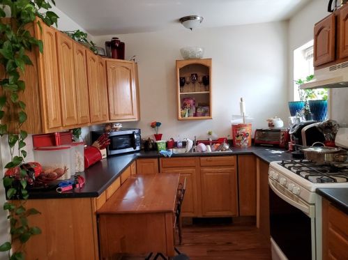 153 Belleville Ave, New Bedford MA 02746-2494 exterior