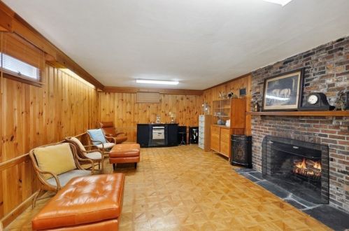 15 Rdg St, Arlington MA 02474-1705 exterior