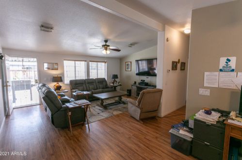 2102 Fairmount Ave, Phoenix AZ 85015-5306 exterior