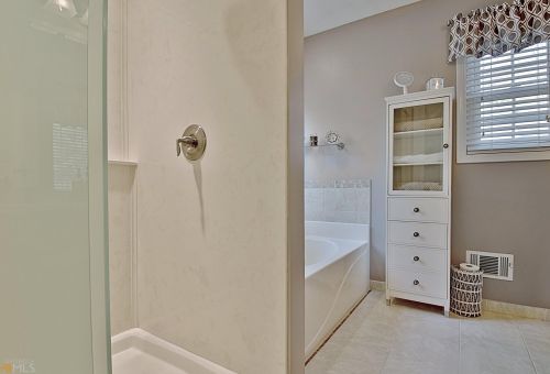 255 Hillandale Dr, Stockbridge GA 30281-3047 exterior