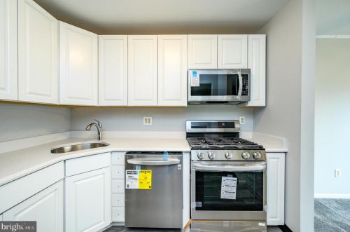 108 Steeplechase Ct, West Deptford NJ 08096-6816 exterior