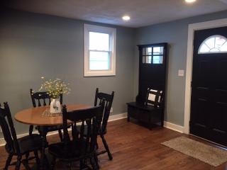 1110 Ash St, Louisville, KY 40217-1232