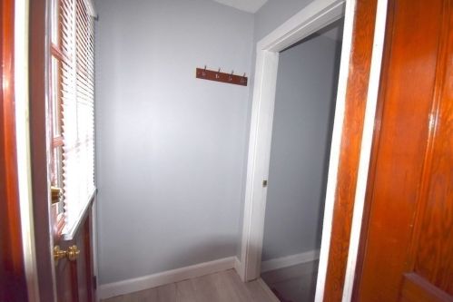 410 Shaw St, New Bedford MA 02745-5054 exterior