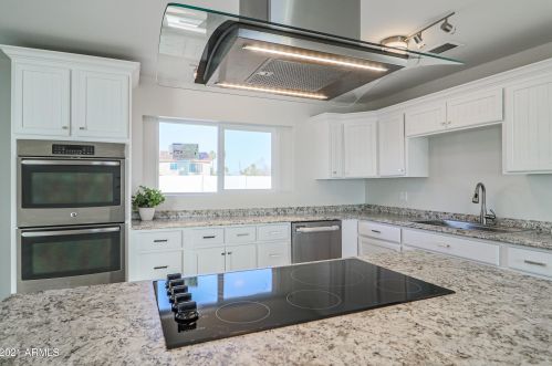 6002 44th St, Phoenix AZ 85032-4202 exterior