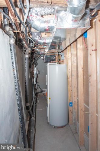 1815 20 St, Philadelphia PA 19145-2048 exterior