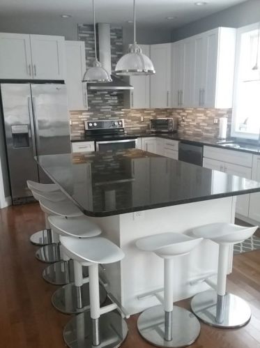 465 Montgomery Rd, Montgomery MA 01085-1061 exterior