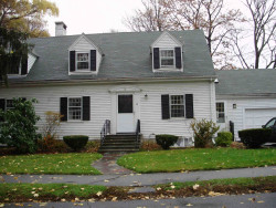 20 Buswell Park, Newton, MA 02458-2304