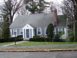 15 White Pine Rd, Newton, MA 02464-1222