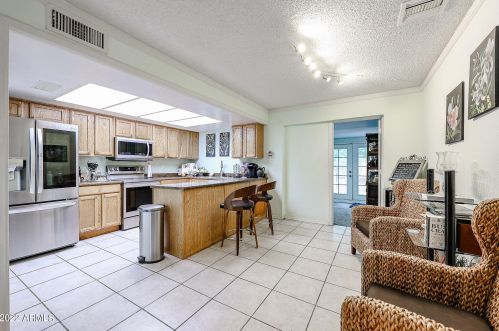 11033 39th Dr, Phoenix AZ  85029-3855 exterior