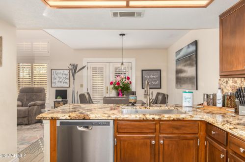 10622 40 Pl, Phoenix AZ 85032-1703 exterior