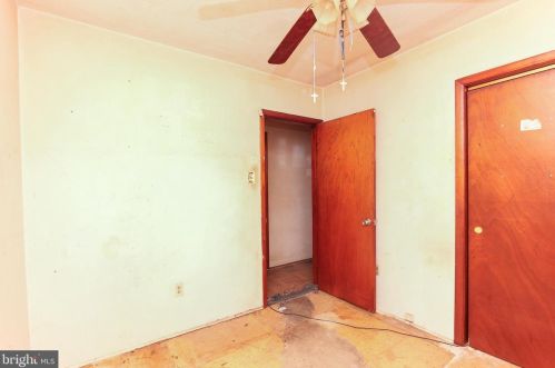 352 Mantua Ave, West Deptford NJ 08066-1277 exterior