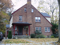 130 Garland Rd, Newton, MA 02459-1710