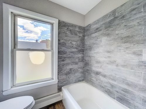 16 Frederick St, Montgomery MA 01085-3180 exterior