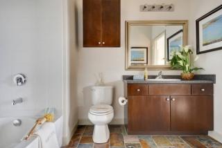 418 Ames Hill Dr, Tewksbury MA  01876-1162 exterior