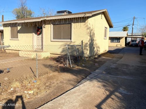 1019 4 Ave, Phoenix AZ 85041-5746 exterior