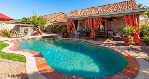 14250 43rd St, Phoenix AZ 85032-3322 exterior