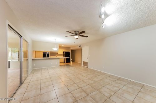 3022 Anderson Dr, Phoenix AZ  85053-1903 exterior