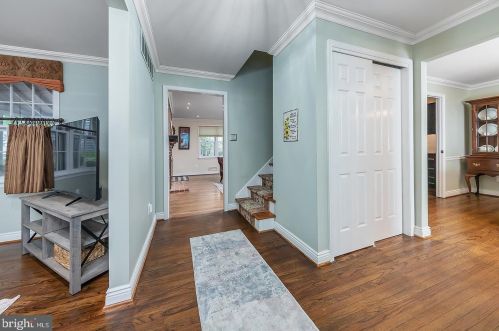 947 Locksley Ln, West Deptford NJ  08096-3121 exterior