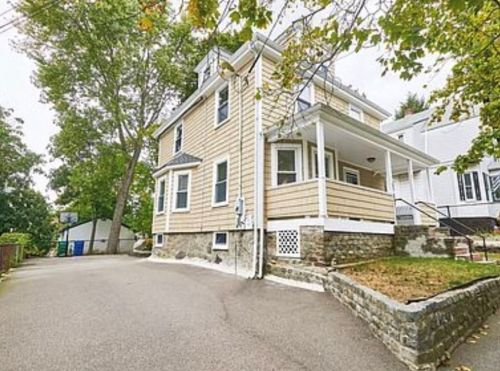 47 Linden St, Newton, MA 02464-1430