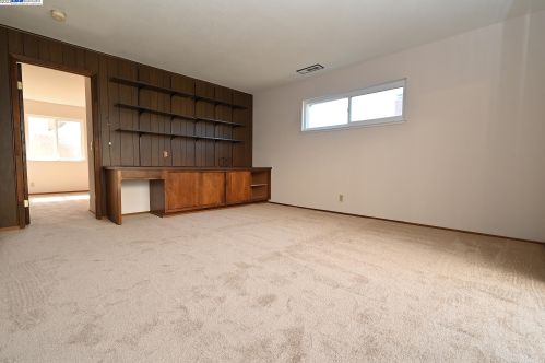 14297 Tiburon Rd, San Leandro CA 94577-6536 exterior