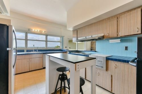 142 Crabtree Rd, Quincy MA 02171-1250 exterior