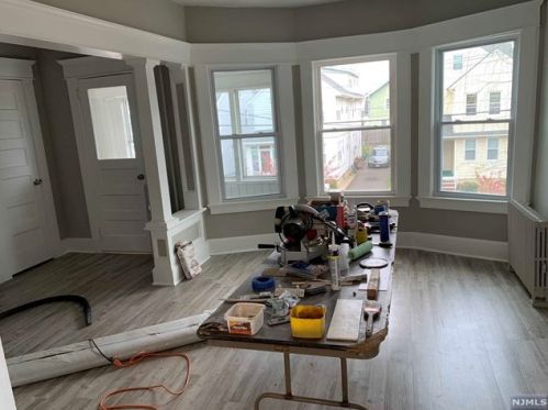 25 Division Ave, Belleville NJ  07109-2645 exterior