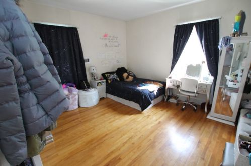 71 Chilmark St, Worcester MA 01604-2811 exterior