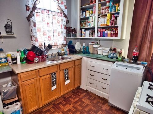 56 6th St, New Bedford MA 02740-6118 exterior