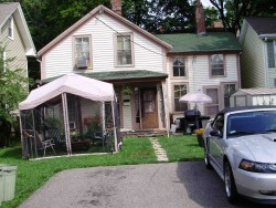 11 Avon Pl, Newton, MA 02458-1511