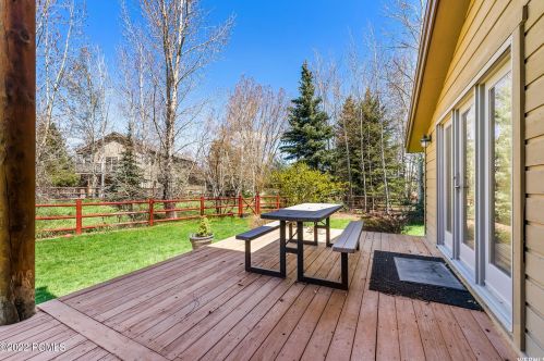 4923 Charlais Ln, Park City UT 84098-7552 exterior