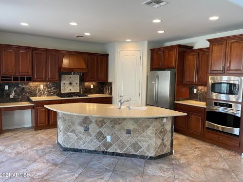 21618 39th Pl, Phoenix AZ  85050-4917 exterior