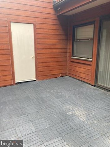 7619 Weather Worn Way, Columbia MD 21046-1441 exterior