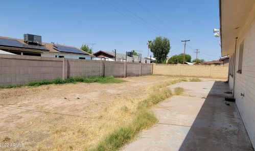 7928 Earll Dr, Phoenix AZ 85013-4314 exterior