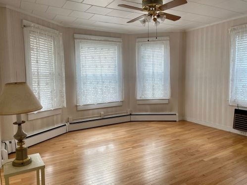 15 Woodland St, Lawrence MA 01841-2333 exterior