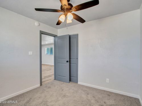 5526 Clarendon Ave, Phoenix AZ 85033-4118 exterior