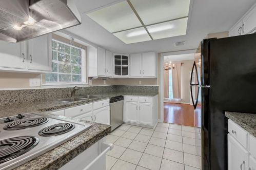 2210 Belmont Dr, Richmond TX 77469-5502 exterior