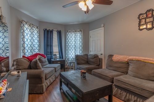 285 Earle St, New Bedford MA 02746-1814 exterior